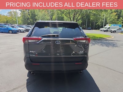2022 Toyota RAV4 Hybrid XLE