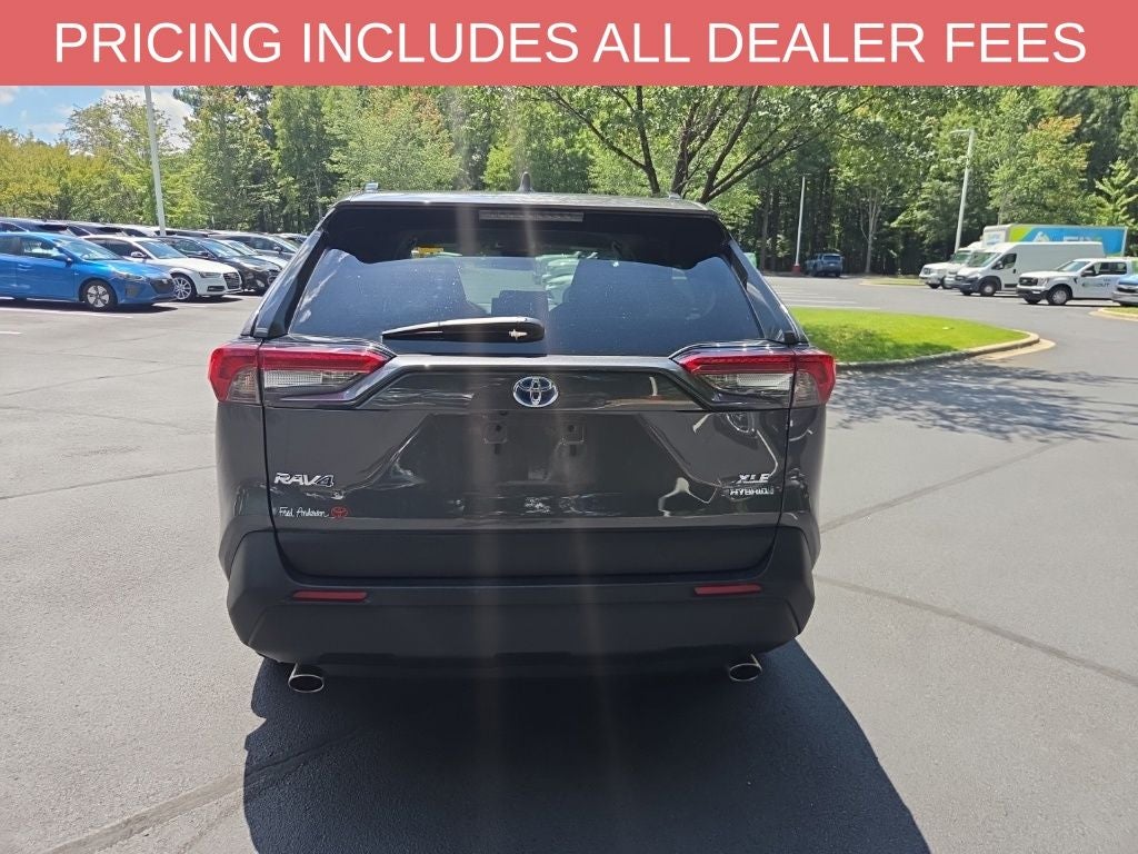2022 Toyota RAV4 Hybrid XLE