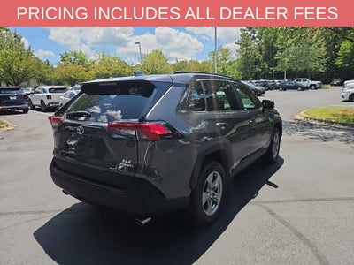 2022 Toyota RAV4 Hybrid XLE
