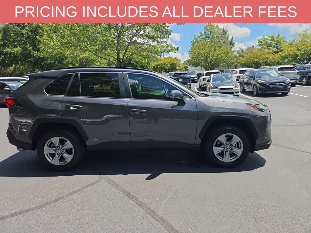 2022 Toyota RAV4 Hybrid XLE