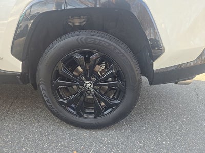 2022 Toyota RAV4 Hybrid SE