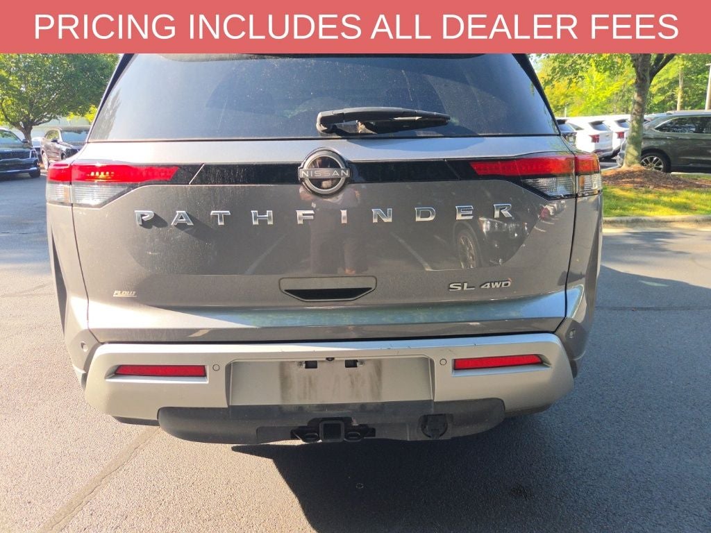 2022 Nissan Pathfinder SL
