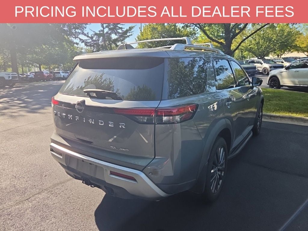 2022 Nissan Pathfinder SL