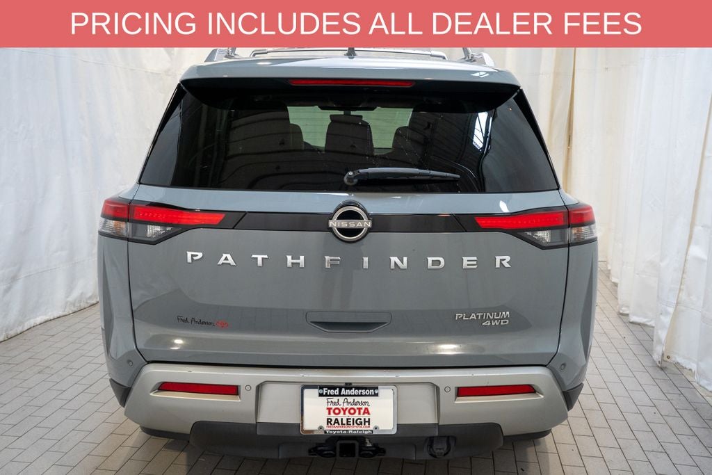 2023 Nissan Pathfinder Platinum