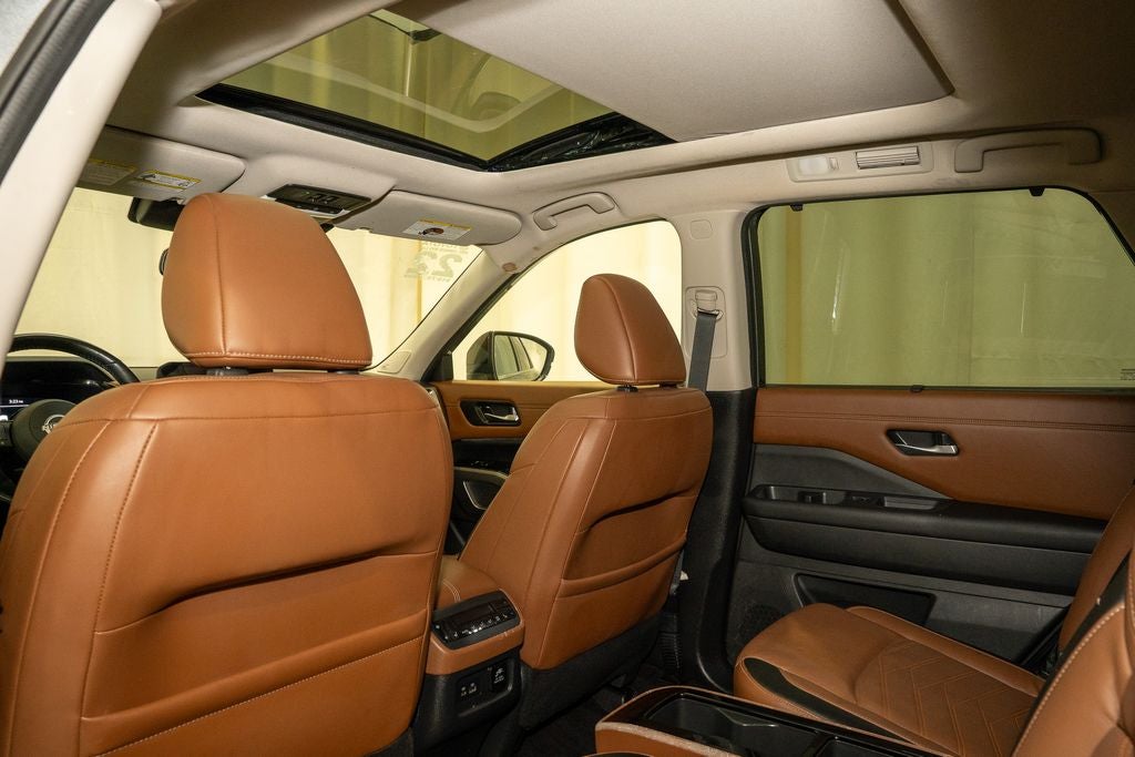 2022 Nissan Pathfinder Platinum