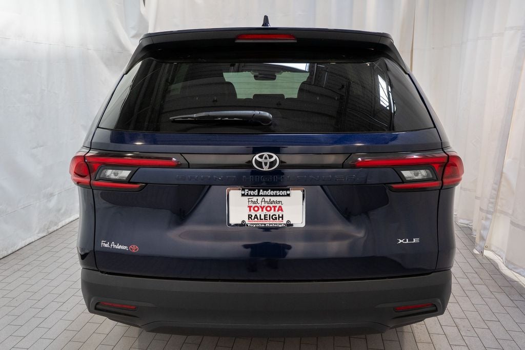 2025 Toyota Grand Highlander XLE