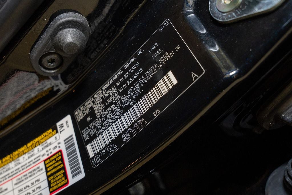 2023 Toyota Highlander Hybrid Bronze Edition