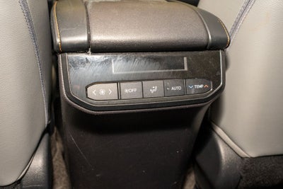 2023 Toyota Highlander Hybrid Bronze Edition