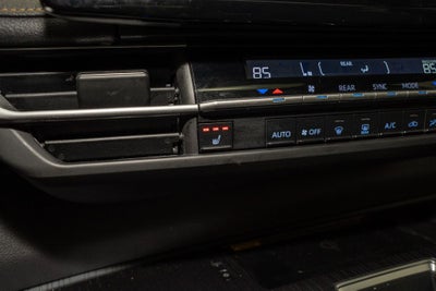 2022 Toyota Sienna Woodland Edition XLE