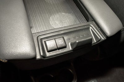 2022 Toyota Sienna Woodland Edition XLE