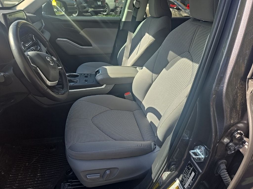 2023 Toyota Highlander Hybrid LE