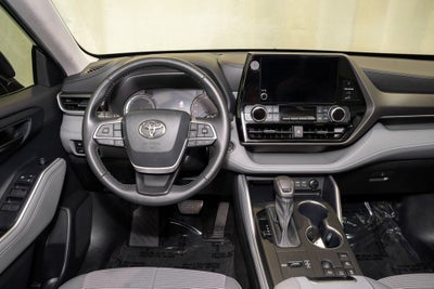 2023 Toyota Highlander Hybrid LE
