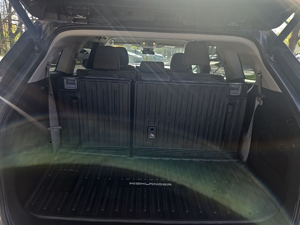 2023 Toyota Highlander Hybrid LE