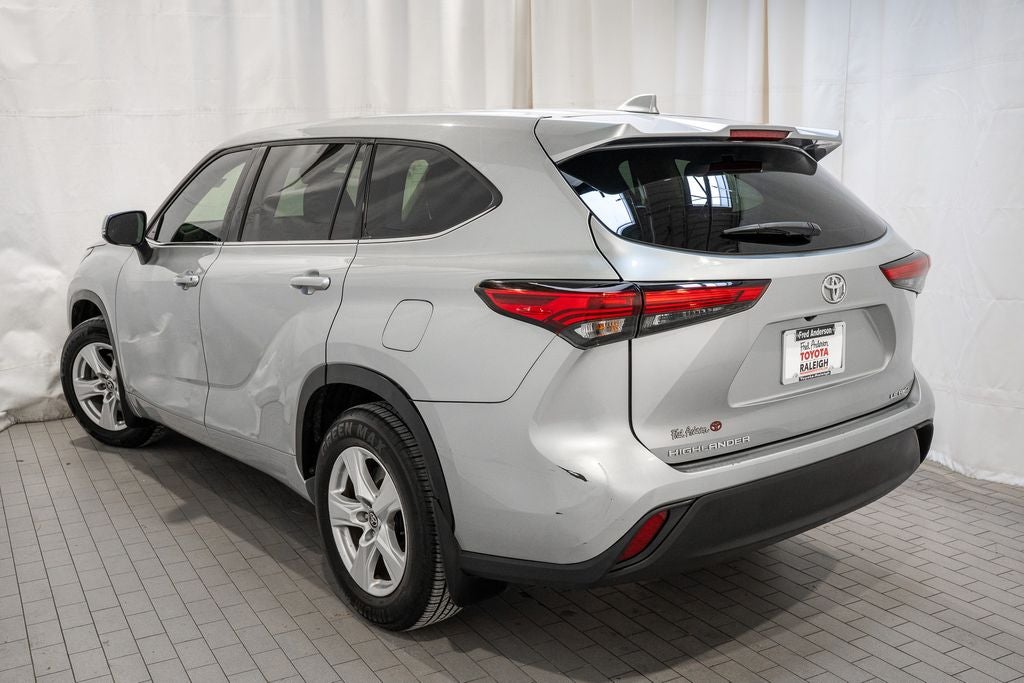 2021 Toyota Highlander LE