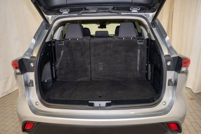 2021 Toyota Highlander LE