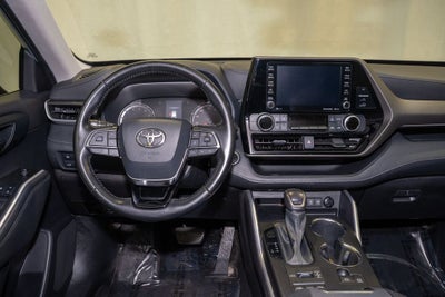2021 Toyota Highlander LE