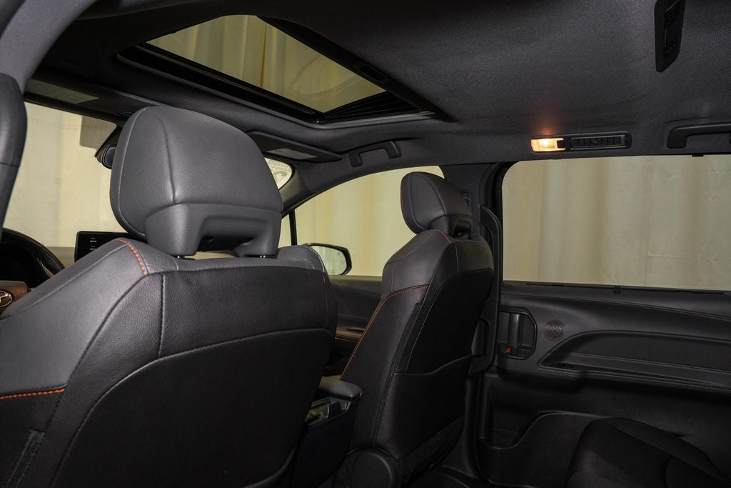 2022 Toyota Sienna XSE 7 Passenger