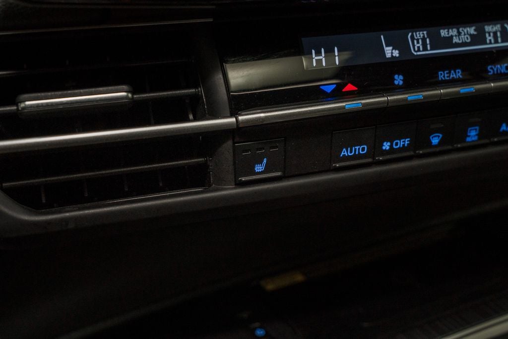 2022 Toyota Sienna XSE 7 Passenger