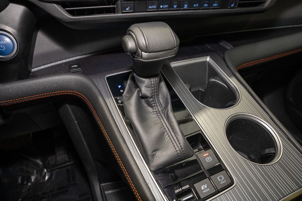 2022 Toyota Sienna XSE 7 Passenger