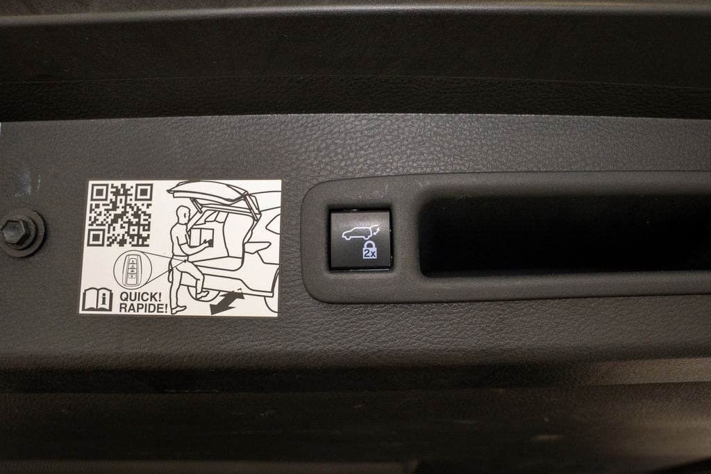 2022 Toyota Sienna XSE 7 Passenger