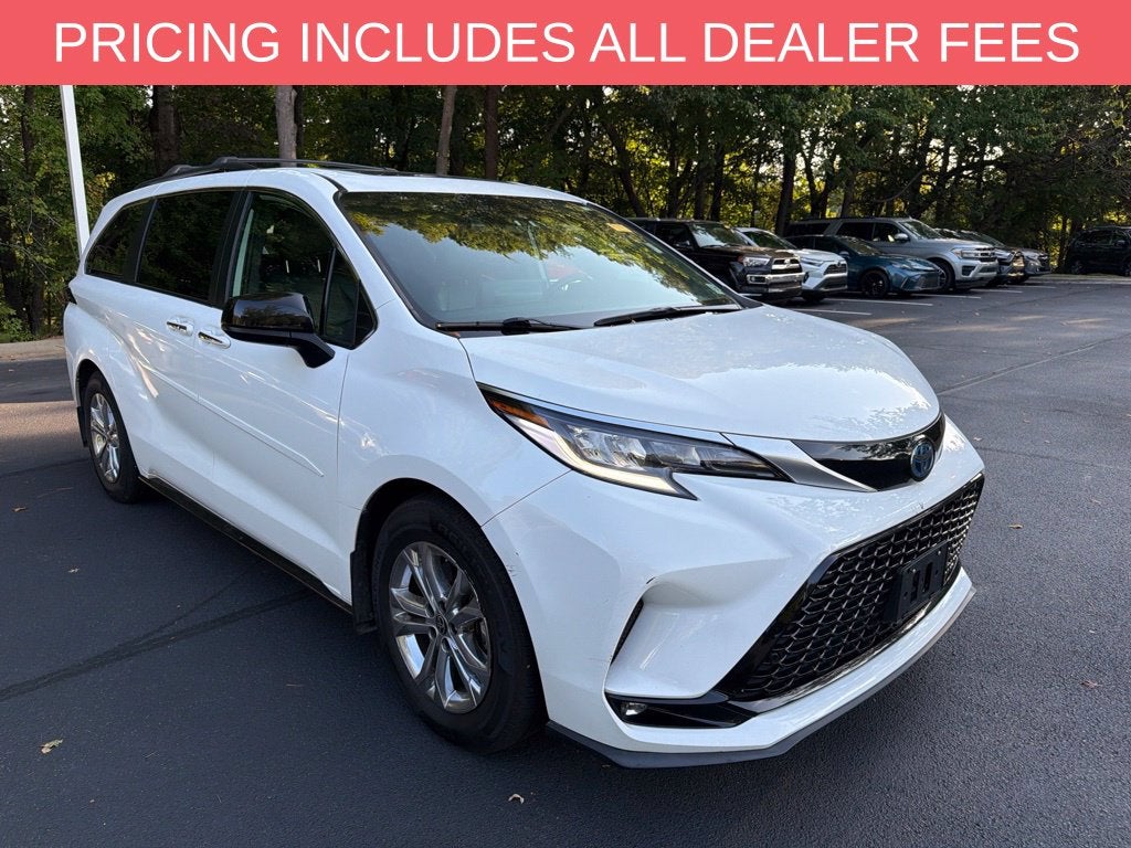 2022 Toyota Sienna XSE 7 Passenger
