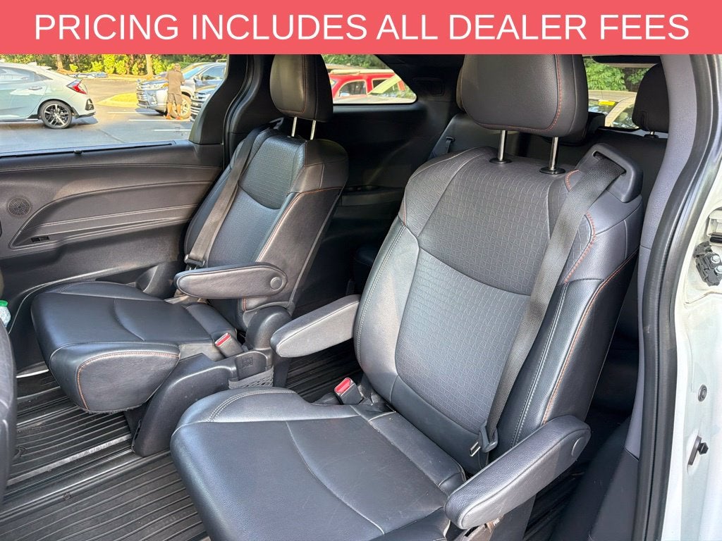 2022 Toyota Sienna XSE 7 Passenger