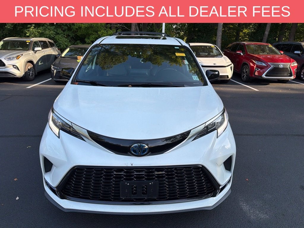 2022 Toyota Sienna XSE 7 Passenger