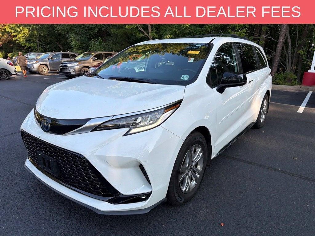 2022 Toyota Sienna XSE 7 Passenger
