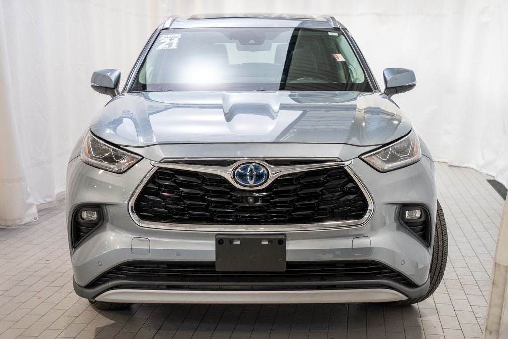2021 Toyota Highlander Hybrid Platinum