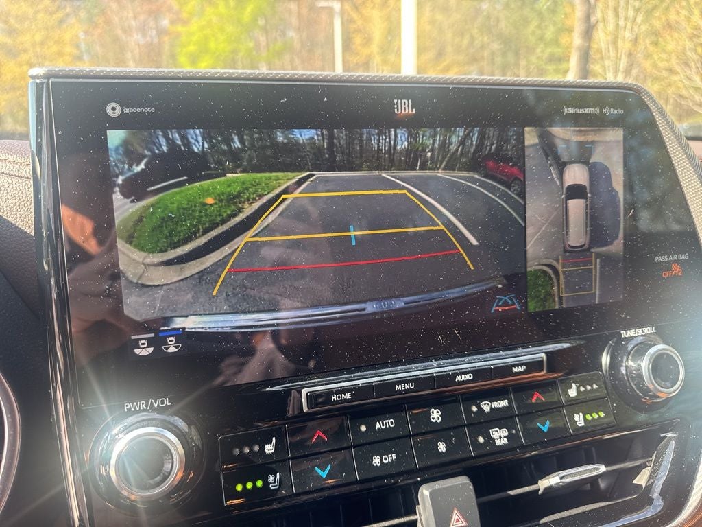 2021 Toyota Highlander Hybrid Platinum