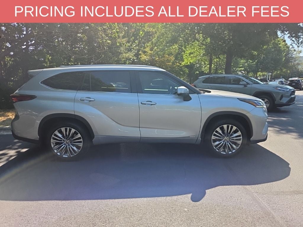 2024 Toyota Highlander Hybrid Platinum