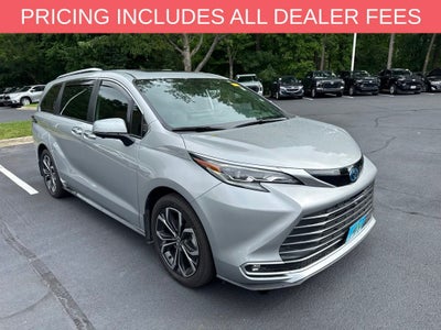 2025 Toyota Sienna Platinum 7 Passenger