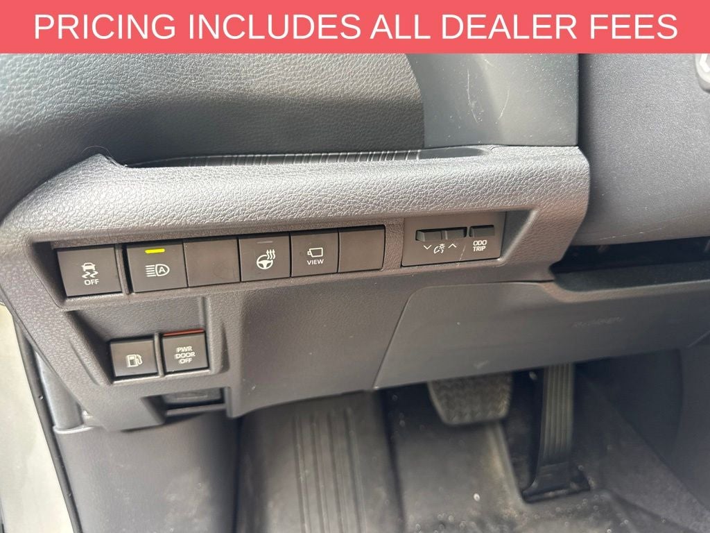 2025 Toyota Sienna Platinum 7 Passenger