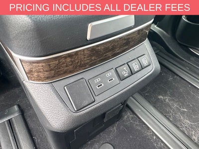 2025 Toyota Sienna Platinum 7 Passenger