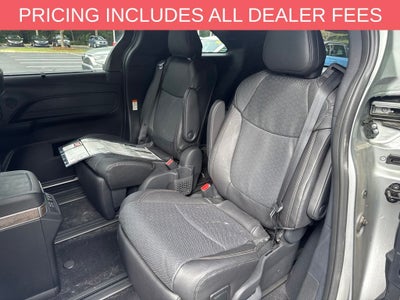 2025 Toyota Sienna Platinum 7 Passenger