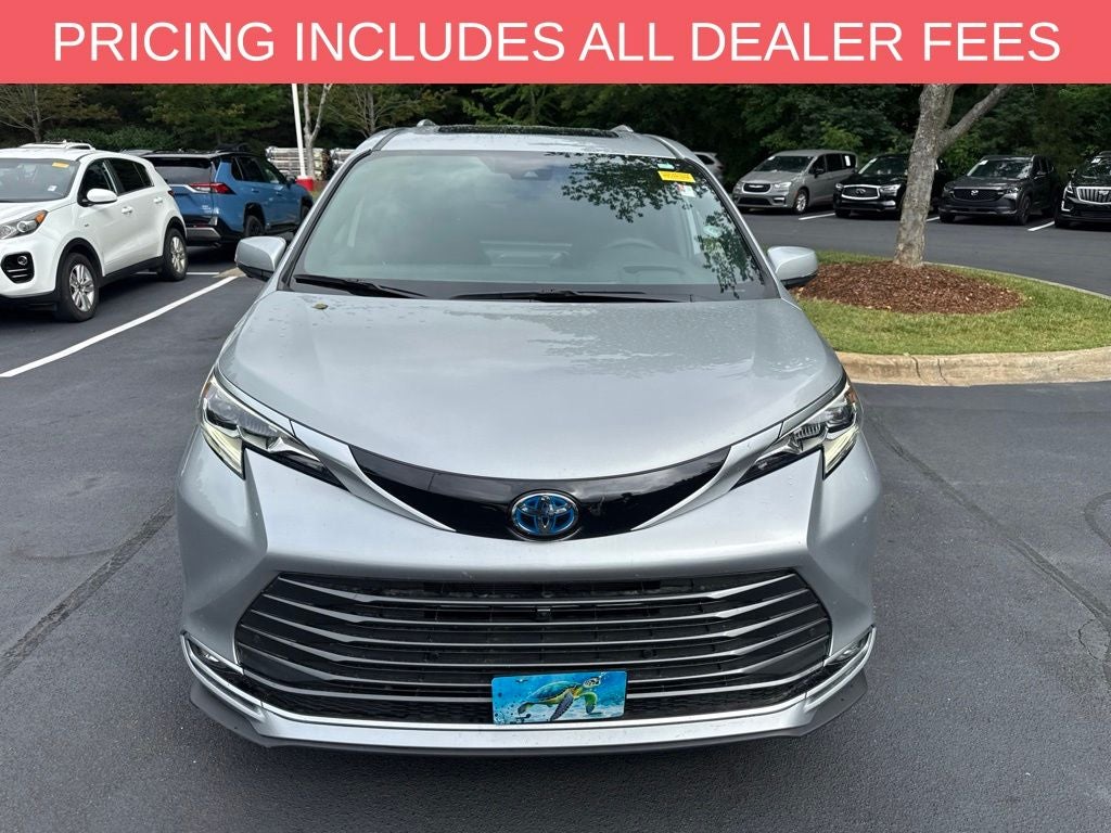 2025 Toyota Sienna Platinum 7 Passenger