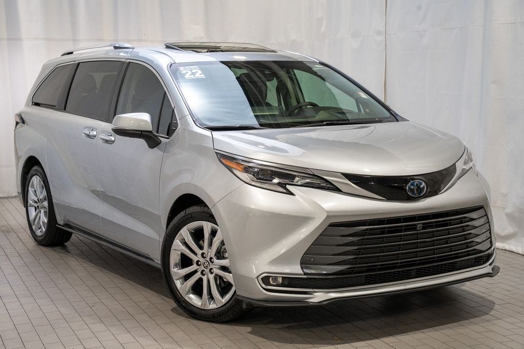 2022 Toyota Sienna Platinum 7 Passenger