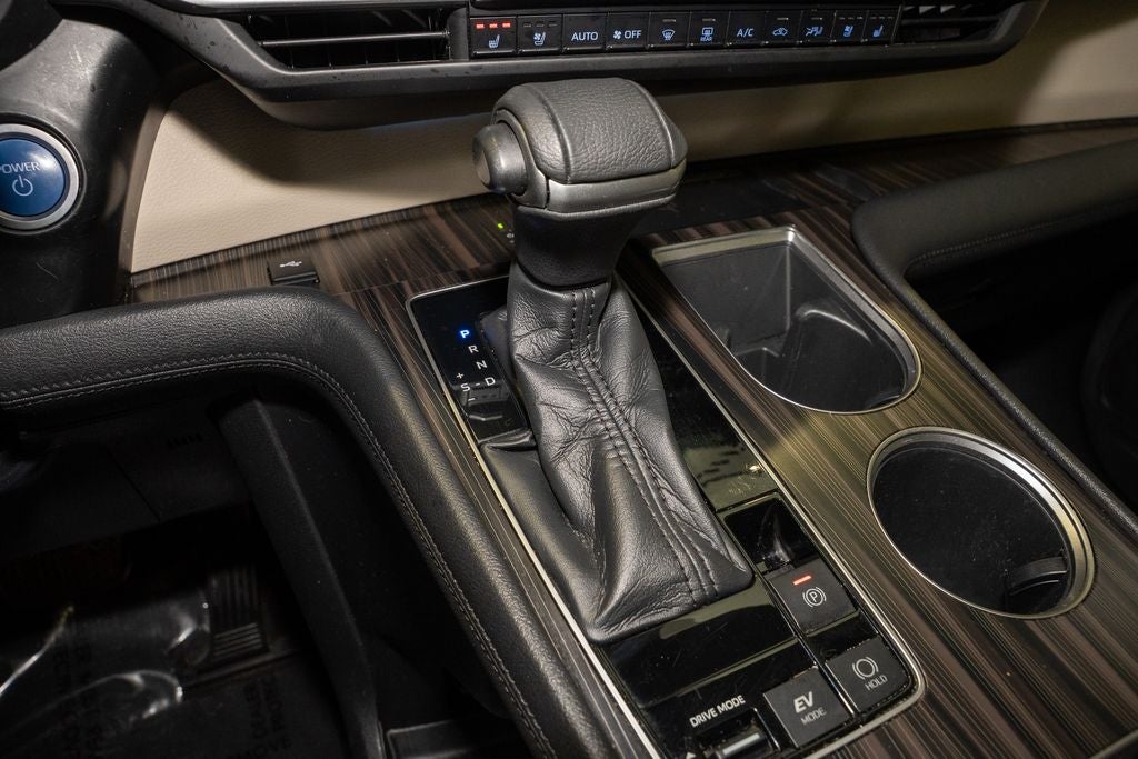 2022 Toyota Sienna Platinum 7 Passenger