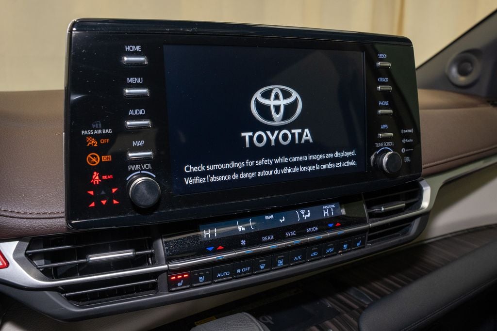 2024 Toyota Sienna Platinum 7 Passenger