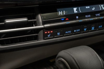 2024 Toyota Sienna Platinum 7 Passenger