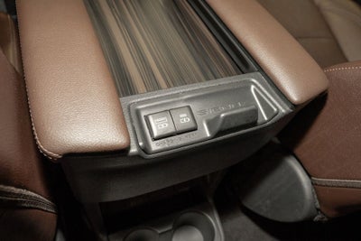 2024 Toyota Sienna Platinum 7 Passenger