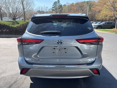 2021 Toyota Highlander Hybrid Platinum