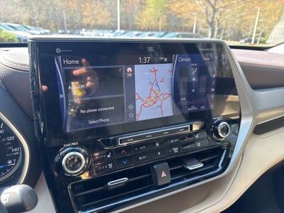 2021 Toyota Highlander Hybrid Platinum