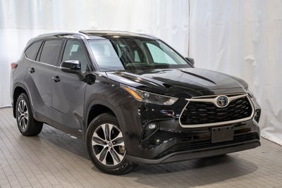 2022 Toyota Highlander Hybrid XLE