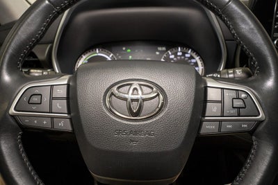 2022 Toyota Highlander Hybrid XLE