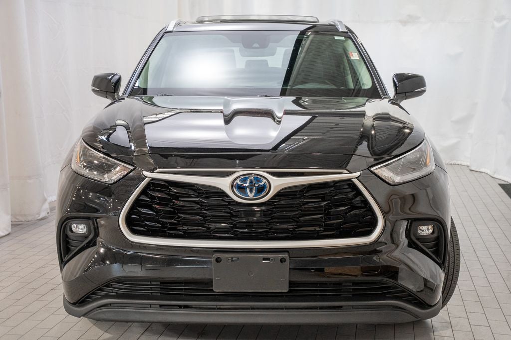 2022 Toyota Highlander Hybrid XLE