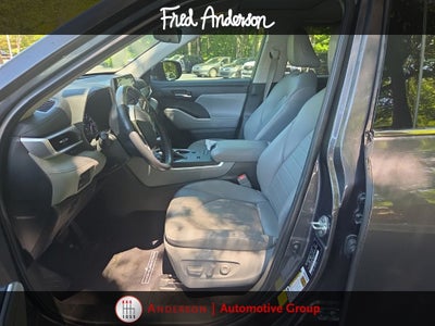 2022 Toyota Highlander XLE