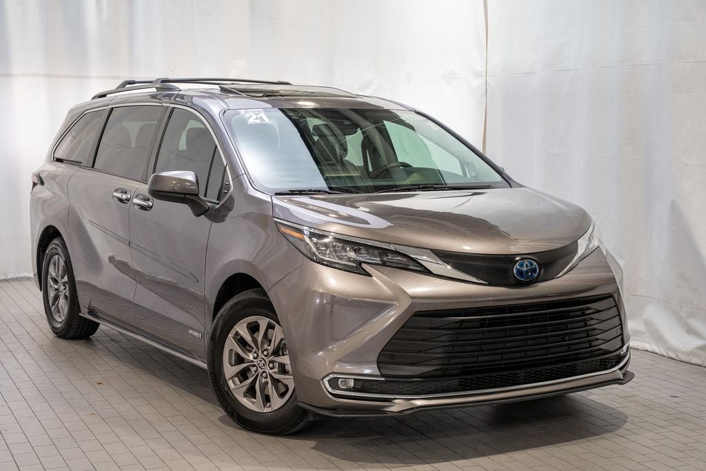 2021 Toyota Sienna XLE