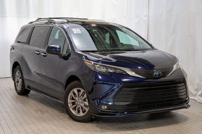 2025 Toyota Sienna XLE