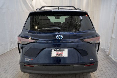 2025 Toyota Sienna XLE